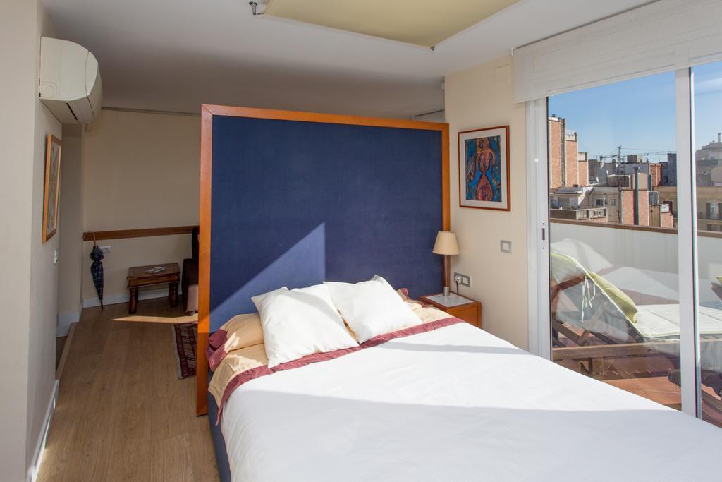 Gaudi Views Apartment Барселона Экстерьер фото